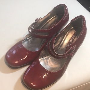 Ecco patent leather